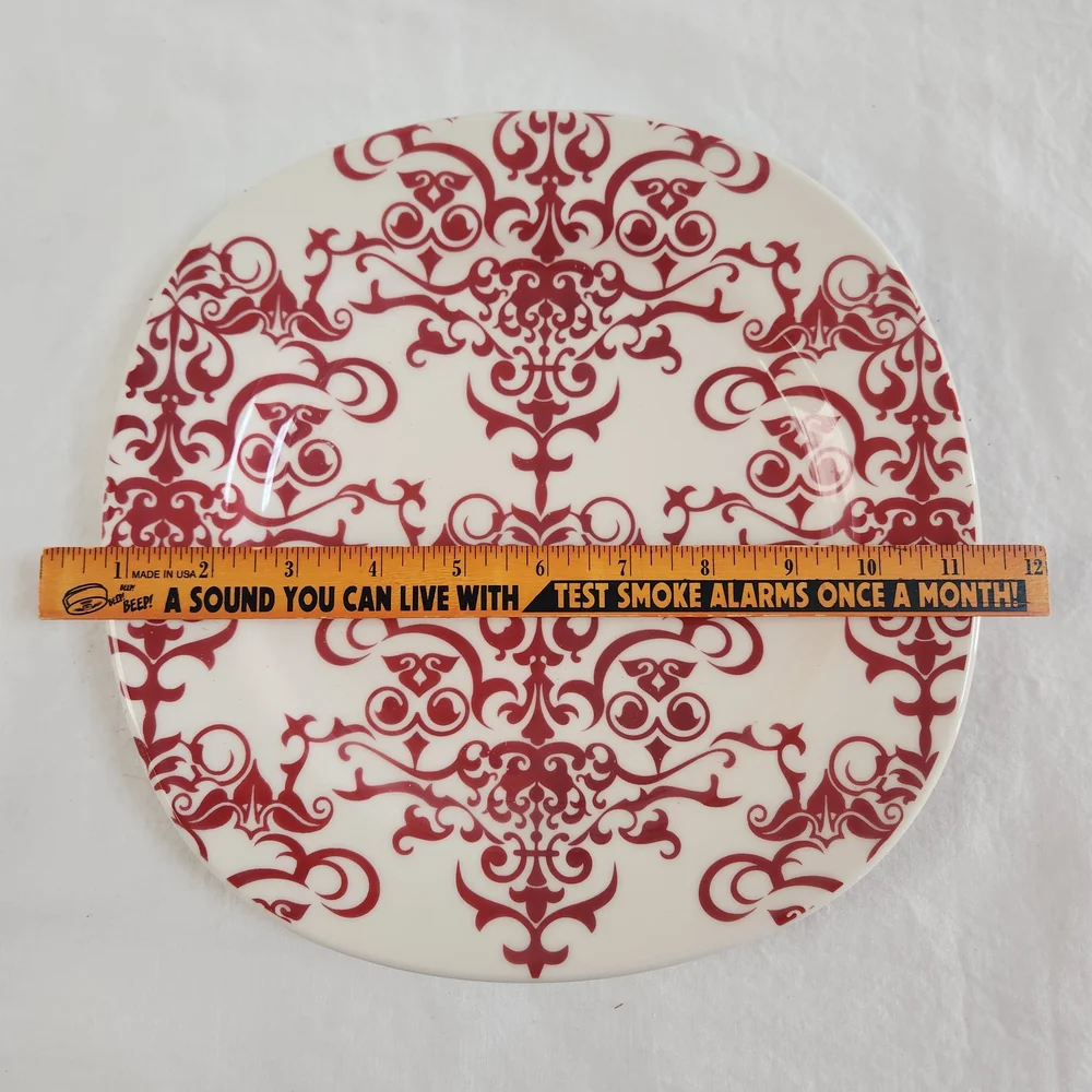 Pottery Barn VERSAILLES Red Dinner Plate